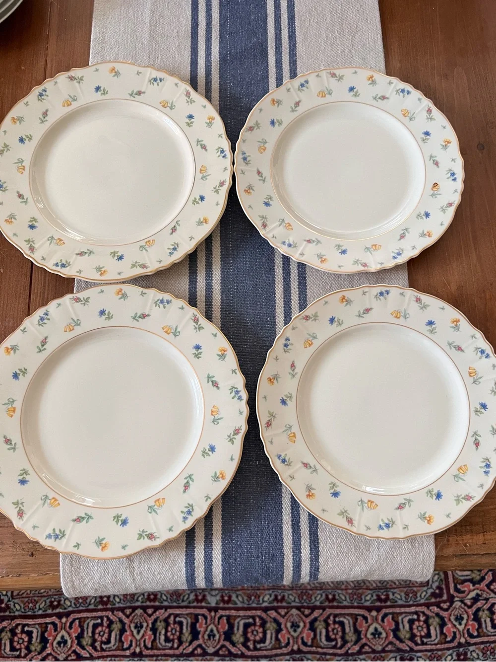 4 Syracuse China Suzanne Federal Shape Dinner Plates Floral Gold Rim 10.5”